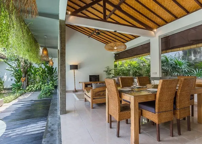 فيلة Pulesari 3 Bedrooms سمينياك