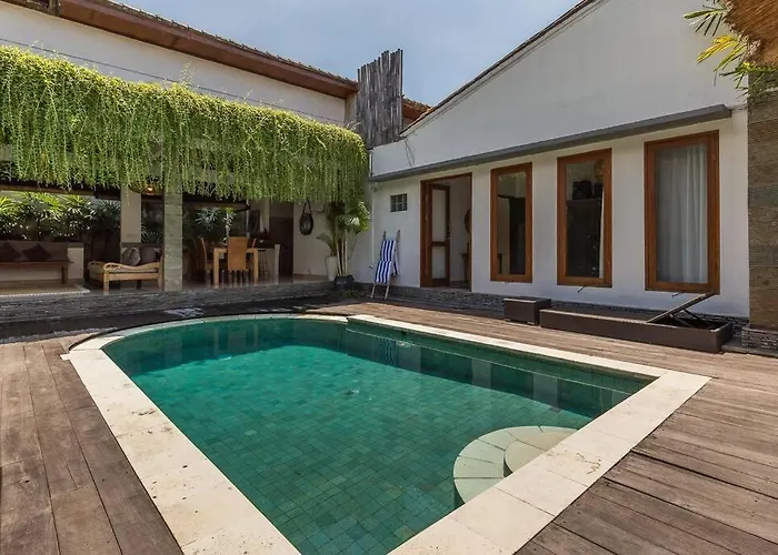 Pulesari 3 Bedrooms * Seminyak